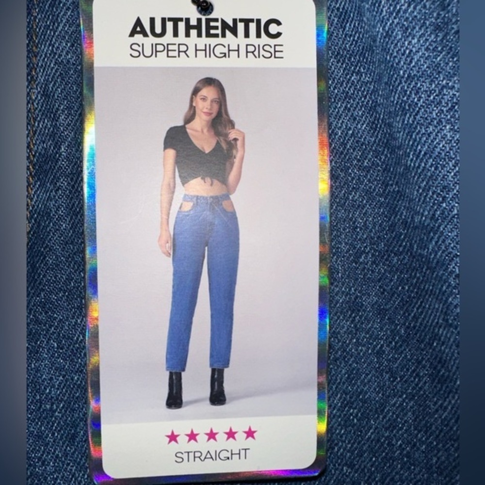 Simple Society Super High Rise Hips Cut Out Straight Leg Jeans - Picture 4 of 5